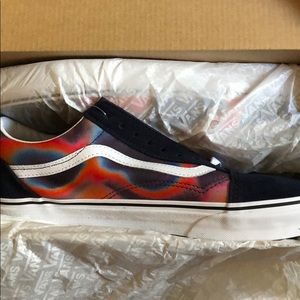 Brand new size 11 old Skool model vans
